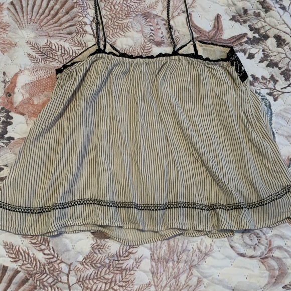 American Eagle Flowy Boho Tank Top - Picture 4 of 4